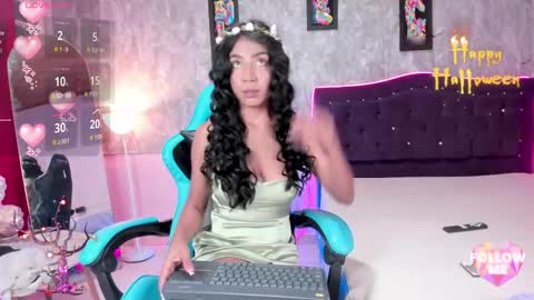 Snapshot of lauren_smiles chatting on October 20, 2025, 1:50 am Lulu online show from October 20, 2025, 1:50 am