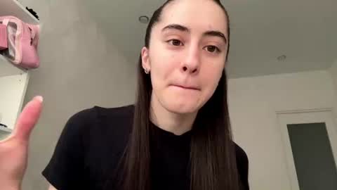 laurenadupuy online show from June 19, 2026, 1:15 pm