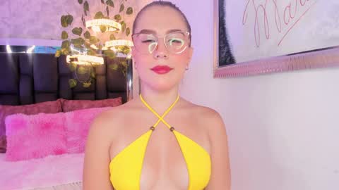 Lauren Blonde online show from December 13, 2024, 2:05 pm