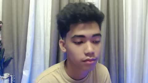Snapshot of laurence_cuttieguyhere chatting on March 17, 2026, 6:33 pm laurence_cuttieguyhere online show from March 17, 2026, 6:33 pm