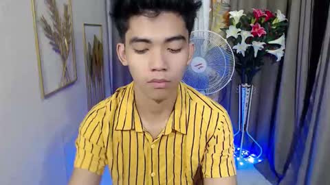 Snapshot of laurence_cuttieguyhere chatting on March 24, 2026, 7:41 pm laurence_cuttieguyhere online show from March 24, 2026, 7:41 pm