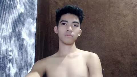 Snapshot of laurence_cuttieguyhere chatting on May 5, 2026, 12:29 am laurence_cuttieguyhere online show from May 5, 2026, 12:29 am