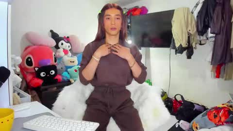 Snapshot of laurencesophiets chatting on October 10, 2025, 7:13 pm SF online show from October 10, 2025, 7:13 pm