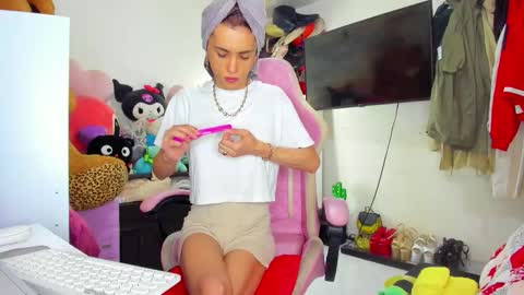 SF online show from November 15, 2025, 2:24 pm