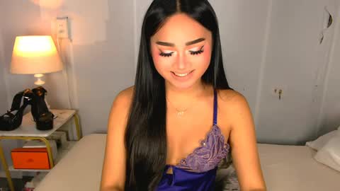 chloe3 online show from June 7, 2026, 6:33 pm