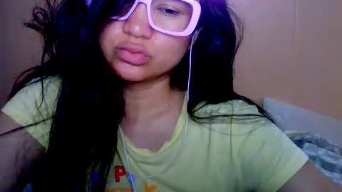 onlyfan laureng7 - 7 laureng2 online show from December 21, 2025, 1:29 pm