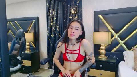 Snapshot of laurenhazeel chatting on April 11, 2026, 7:45 am Lauren online show from April 11, 2026, 7:45 am