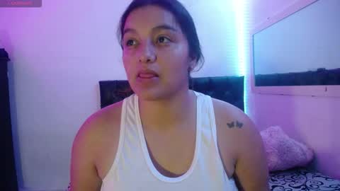 laurenkenner28_ online show from September 23, 2025, 7:50 pm