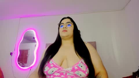 Snapshot of laurenlaine99 chatting on February 10, 2025, 8:21 pm laurenlaine online show from February 10, 2025, 8:21 pm