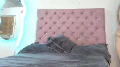 Snapshot of laurenlaine99 chatting on September 27, 2025, 2:49 am laurenlaine online show from September 27, 2025, 2:49 am