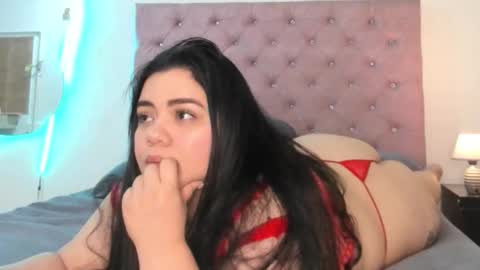 Snapshot of laurenlaine99 chatting on February 14, 2026, 3:42 pm laurenlaine online show from February 14, 2026, 3:42 pm