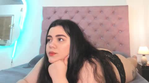 Snapshot of laurenlaine99 chatting on March 5, 2026, 5:53 pm laurenlaine online show from March 5, 2026, 5:53 pm