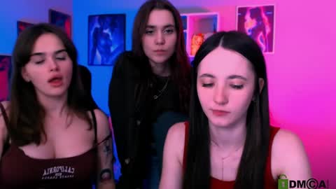 Laure online show from May 11, 2026, 4:04 pm