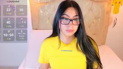 Snapshot of laurenn_smitth chatting on June 27, 2026, 1:06 pm laurenn_smitth online show from June 27, 2026, 1:06 pm