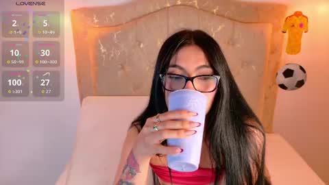 Snapshot of laurenn_smitth chatting on July 8, 2026, 12:53 pm laurenn_smitth online show from July 8, 2026, 12:53 pm