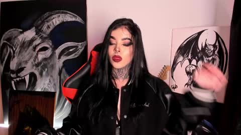 Snapshot of laurenrousexx chatting on October 17, 2025, 2:15 am LAUREN INDEPENDENT MODEL HELP ME REACH 100 LIKES PLS online show from October 17, 2025, 2:15 am