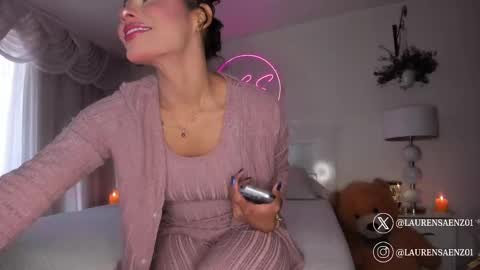 Lauren Saenz online show from March 8, 2025, 12:09 pm