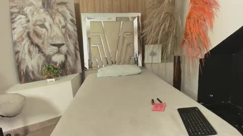 Lauren  online show from January 15, 2026, 4:11 pm