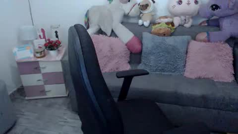Snapshot of laurensweety_ chatting on December 11, 2024, 1:58 am Laura online show from December 11, 2024, 1:58 am
