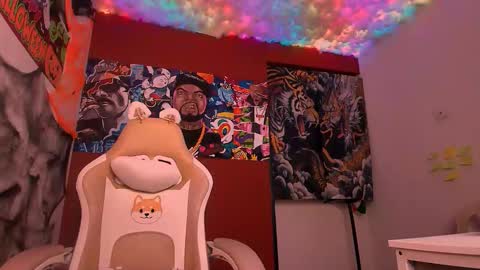 Laurent online show from October 17, 2025, 4:04 am