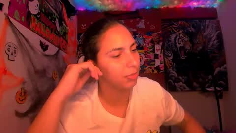 Laurent online show from October 22, 2025, 1:39 am