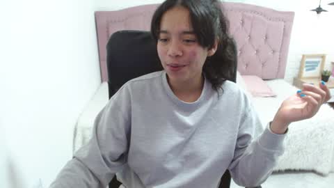 Snapshot of laurent1_ chatting on January 18, 2025, 8:09 pm laurent online show from January 18, 2025, 8:09 pm