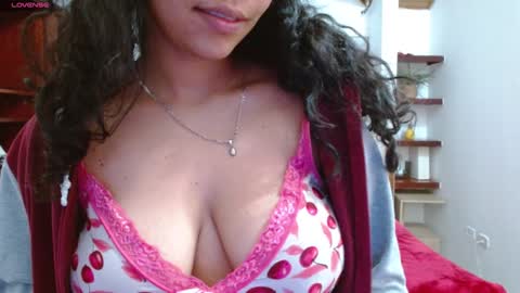 Snapshot of laurent1_ chatting on January 22, 2025, 6:31 am laurent online show from January 22, 2025, 6:31 am