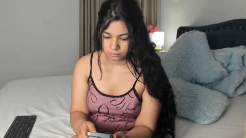 daniela angel     online show from April 17, 2026, 10:51 am