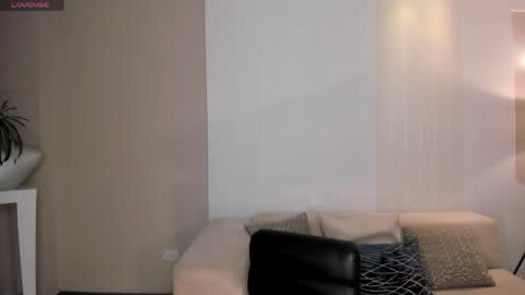 Laurent Rosse  online show from May 2, 2026, 8:03 pm
