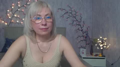Lauren online show from May 1, 2026, 11:59 am