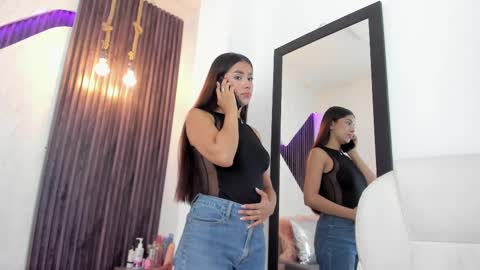 Snapshot of laurin_clauz chatting on October 2, 2025, 3:08 pm Lau online show from October 2, 2025, 3:08 pm