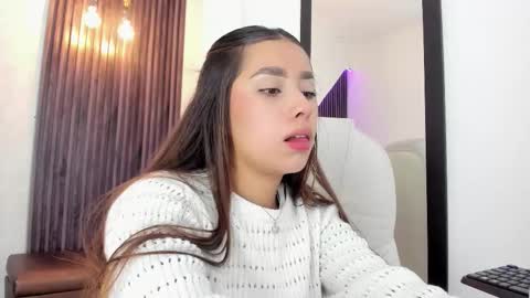 Snapshot of laurin_clauz chatting on October 3, 2025, 4:04 pm Lau online show from October 3, 2025, 4:04 pm