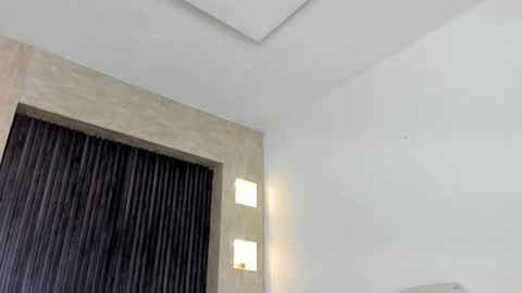 Snapshot of laurin_clauz chatting on October 22, 2025, 3:56 pm Lau online show from October 22, 2025, 3:56 pm
