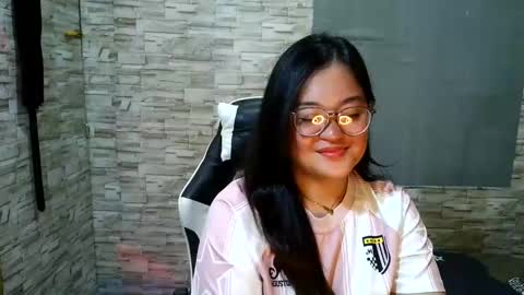 laurine_sexy21 online show from September 10, 2025, 1:33 pm