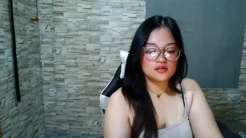 laurine_sexy21 online show from September 13, 2025, 1:44 pm