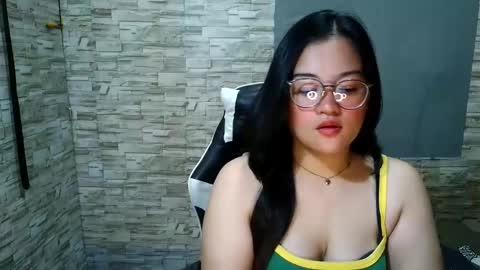 laurine_sexy21 online show from September 15, 2025, 1:55 pm