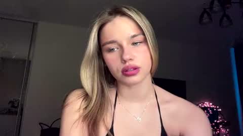 Bella online show from July 2, 2026, 5:08 pm