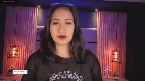 Lau Roberts online show from June 15, 2026, 3:53 am