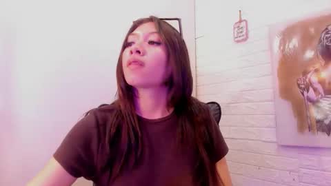 Snapshot of laurynandnarem chatting on March 12, 2026, 6:19 am Laury and Narem online show from March 12, 2026, 6:19 am