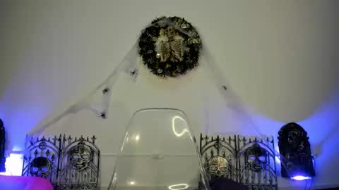  LaurynJeffers  online show from September 25, 2025, 8:34 pm