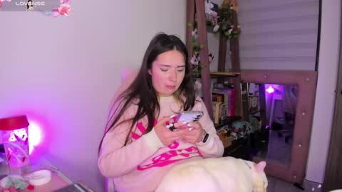 Snapshot of lauu_r chatting on September 20, 2025, 12:11 am online show from September 20, 2025, 12:11 am