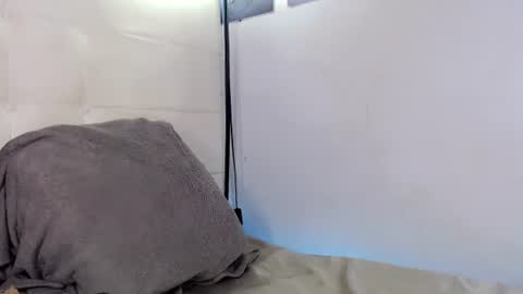 Snapshot of lavander_fieldss chatting on October 19, 2025, 6:52 pm ximena online show from October 19, 2025, 6:52 pm