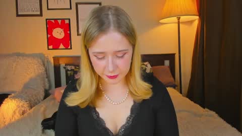 Snapshot of lavender_tender chatting on March 28, 2026, 6:13 am Lav online show from March 28, 2026, 6:13 am