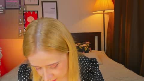 Snapshot of lavender_tender chatting on May 5, 2026, 6:21 am Lav online show from May 5, 2026, 6:21 am