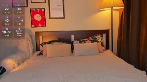 Snapshot of lavender_tender chatting on May 10, 2026, 7:52 pm Lav online show from May 10, 2026, 7:52 pm