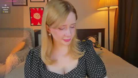 Snapshot of lavender_tender chatting on May 16, 2026, 6:54 am Lav online show from May 16, 2026, 6:54 am