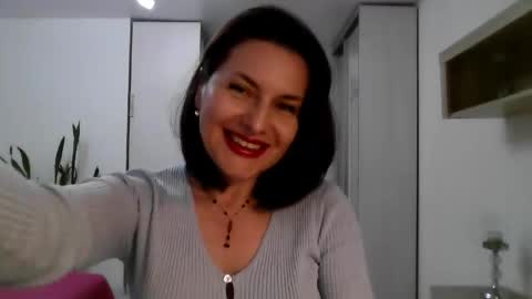 Diana  online show from May 9, 2026, 6:13 pm