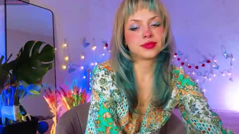 Snapshot of lavenderlav chatting on February 16, 2026, 12:01 pm Melissa online show from February 16, 2026, 12:01 pm