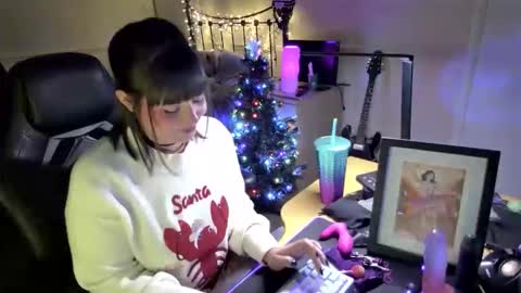 Lavenderrzz online show from December 20, 2025, 12:56 pm