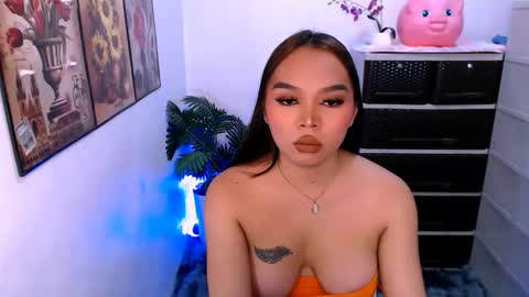 lavenia487426 online show from March 12, 2026, 7:36 am